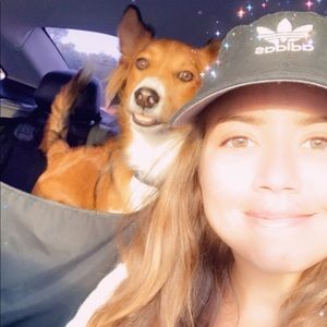 Meet your Posher, Nicole